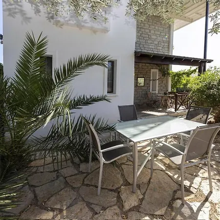 Villa Amazing With Private Pool In The Heart Of *