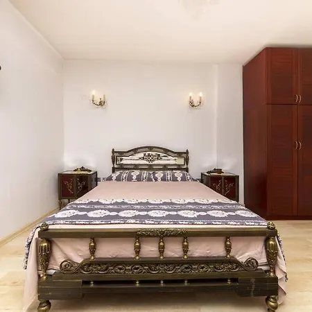Amazing With Private Pool In The Heart Of